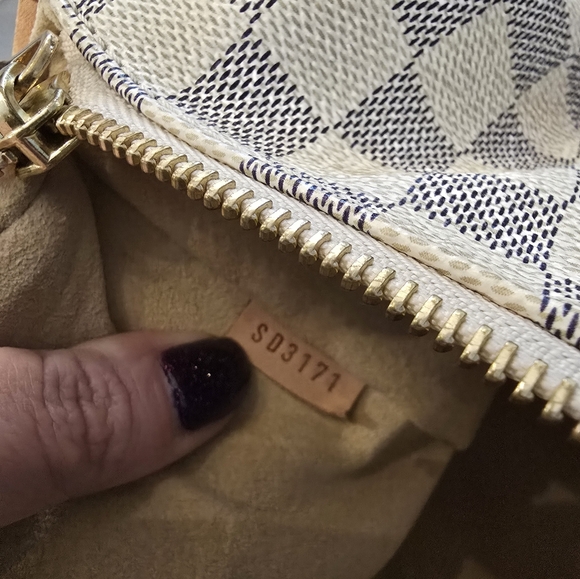 SOLD!!Louis Vuitton Evora MM Damier Azur - Picture 11 of 11